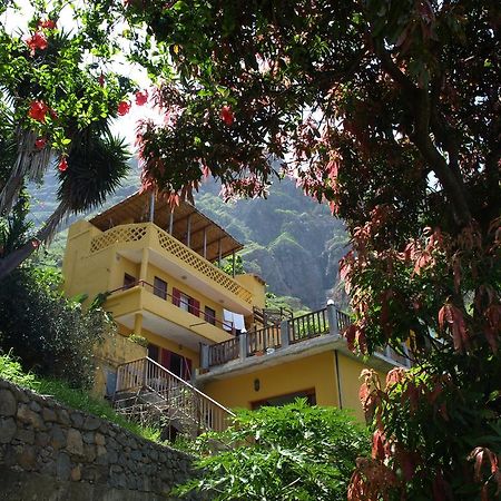 Bed and Breakfast Casa Cavoquinho Paul Екстер'єр фото