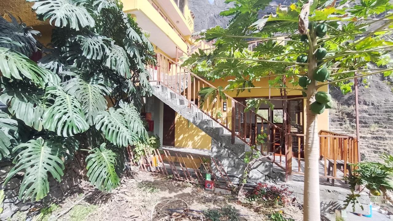 Bed and Breakfast Casa Cavoquinho Paul Екстер'єр фото
